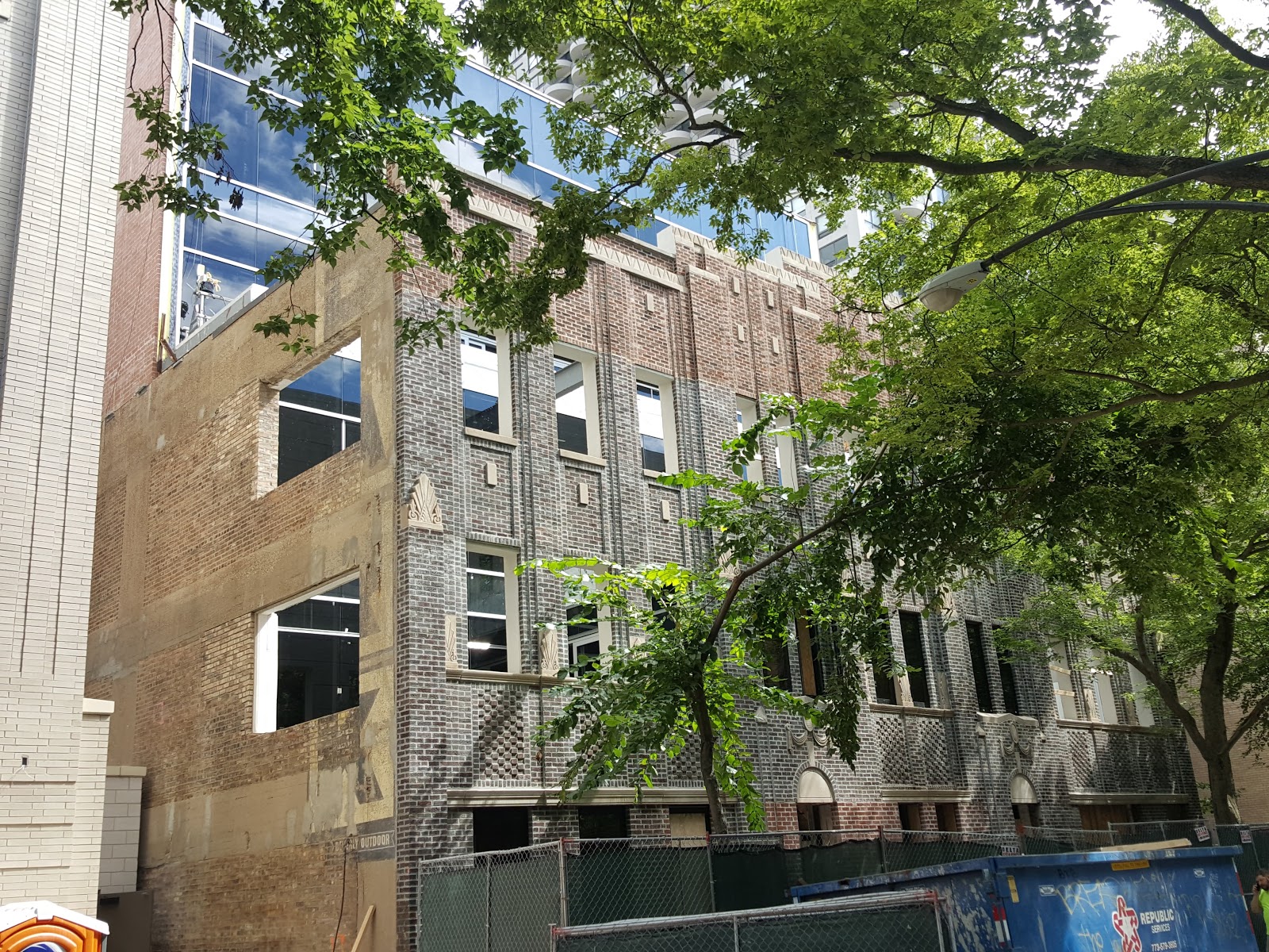 The Chicago Real Estate Local Little building boom on North Clark