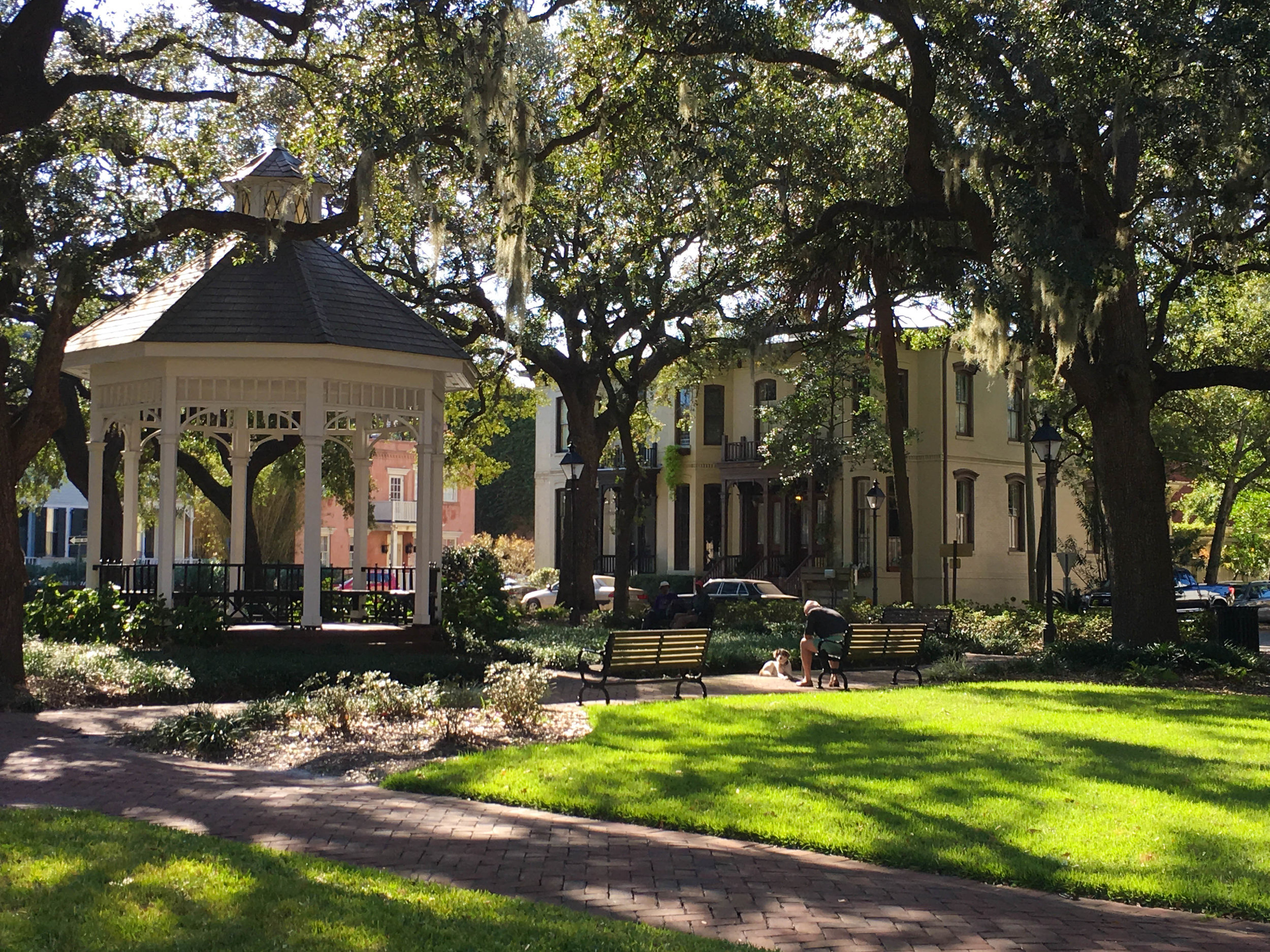 3 SelfGuided Walking Tours of Savannah — The City Sidewalks